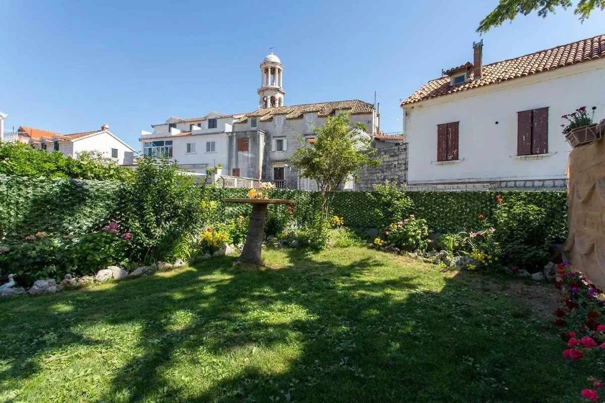 Holiday Home Gamaliel Kastela Croatia