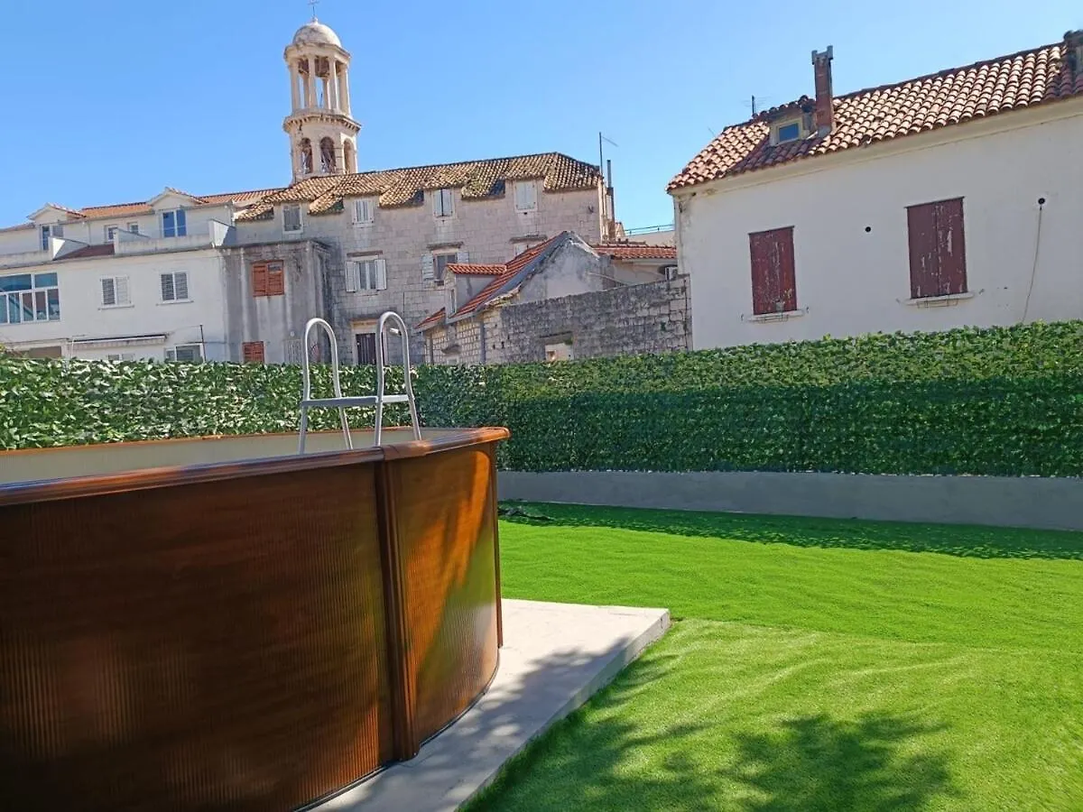 Holiday Home Gamaliel Kastela Croatia